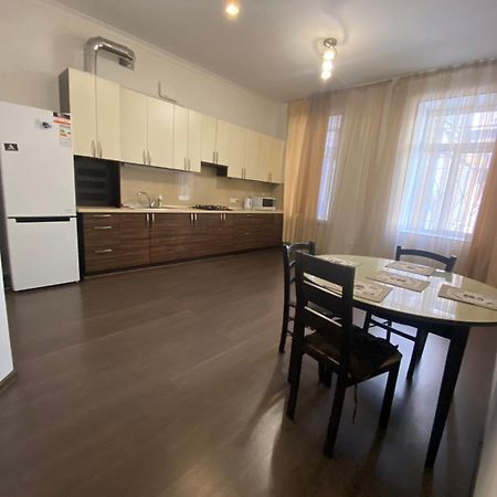 Apartment Ekaterinenskaya 14 Odessa Exteriör bild